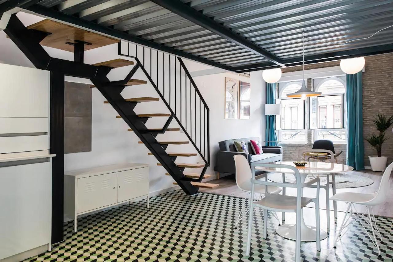 Апартаменты Pop Art Feria Luminoso Duplex Con Terraza Privada Севилья Экстерьер фото