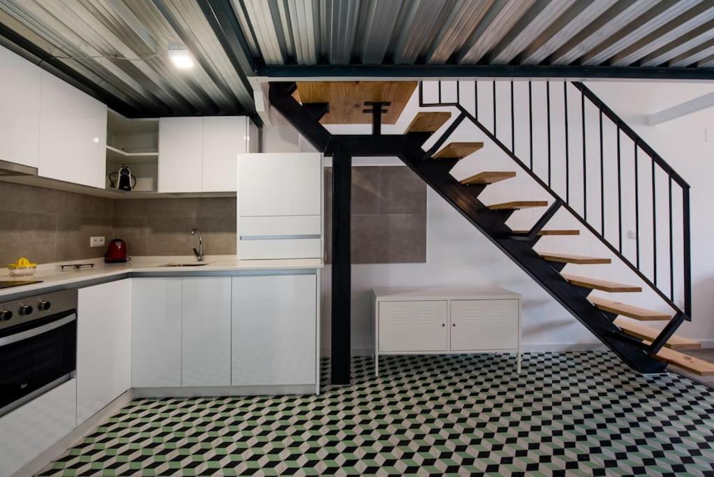 Апартаменты Pop Art Feria Luminoso Duplex Con Terraza Privada Севилья Экстерьер фото